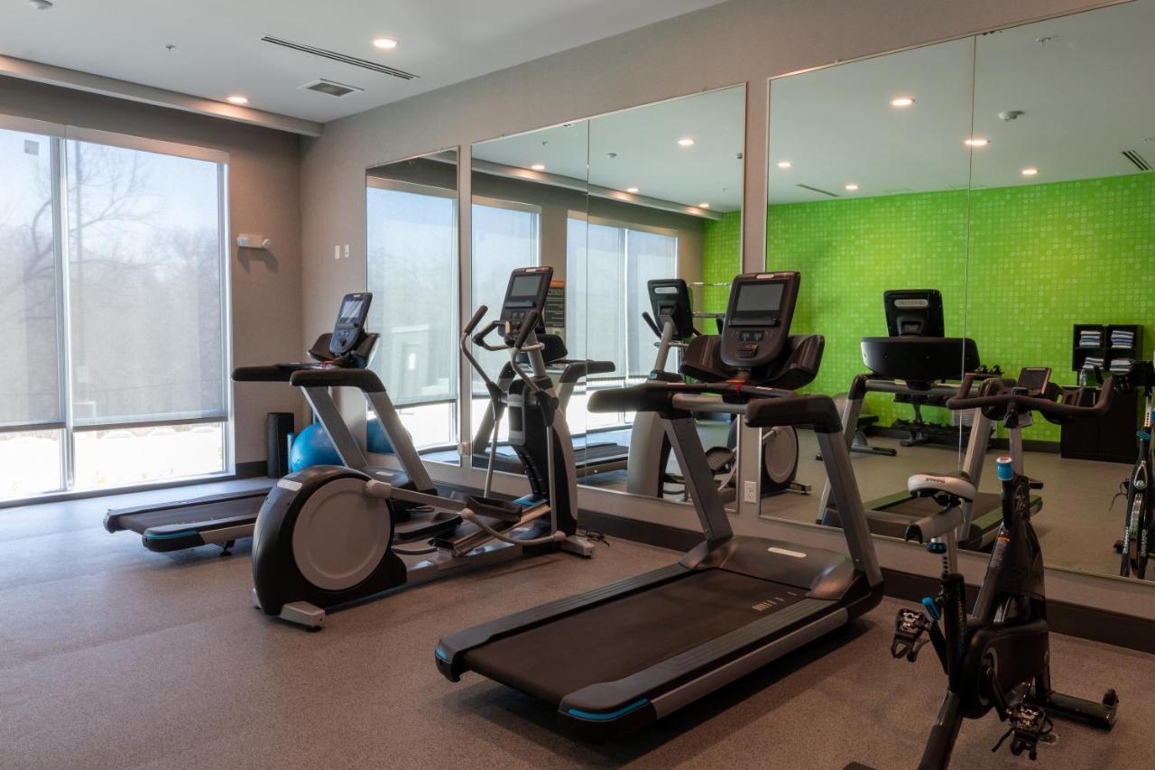 La Quinta Inn & Suites By Wyndham San Antonio Seaworld Lafb Eksteriør bilde