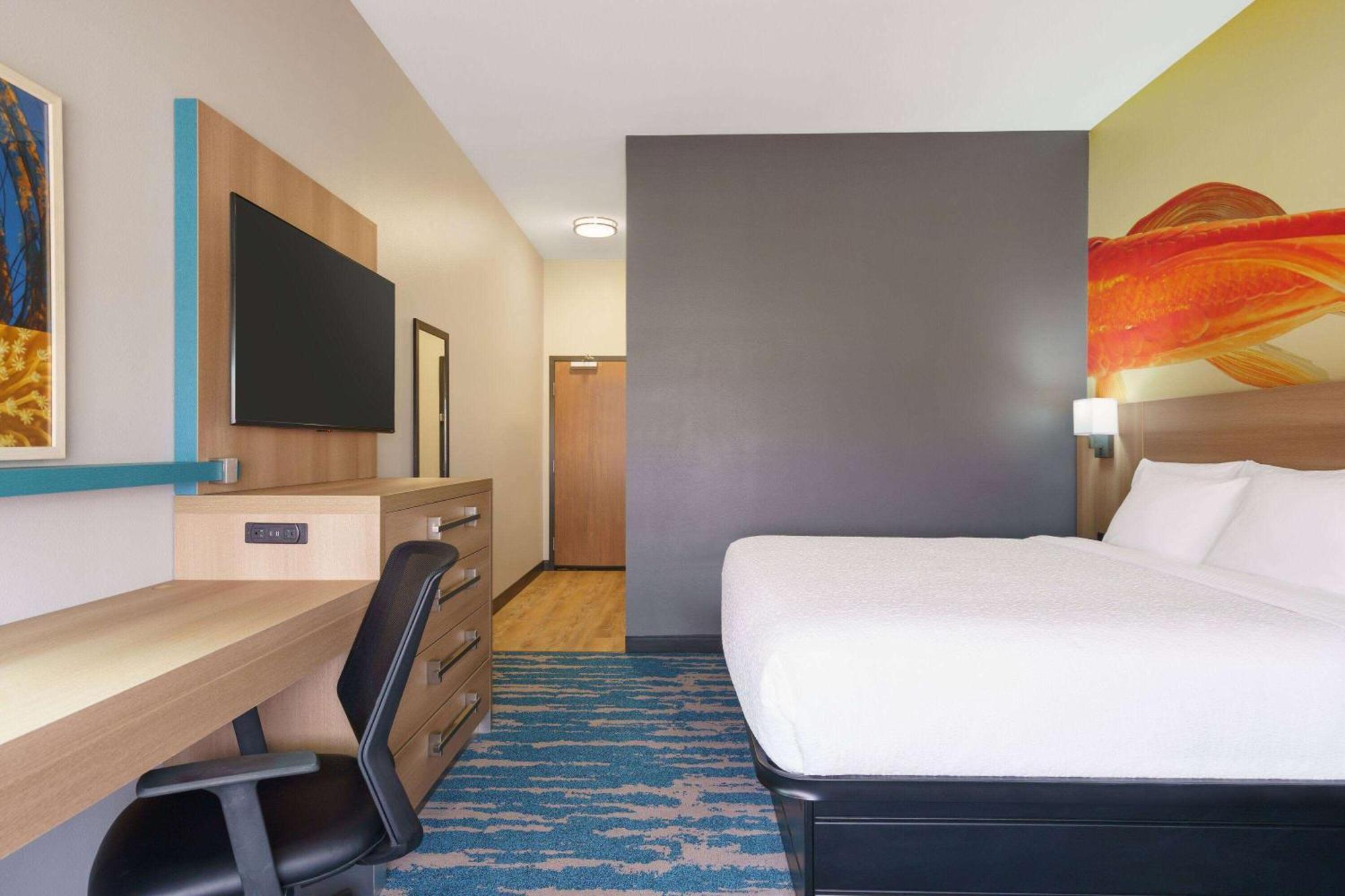 La Quinta Inn & Suites By Wyndham San Antonio Seaworld Lafb Eksteriør bilde